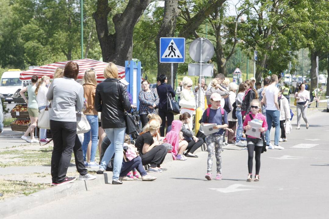 Pranešimas apie galimą prekybos centro sprogimą nepasitvirtino