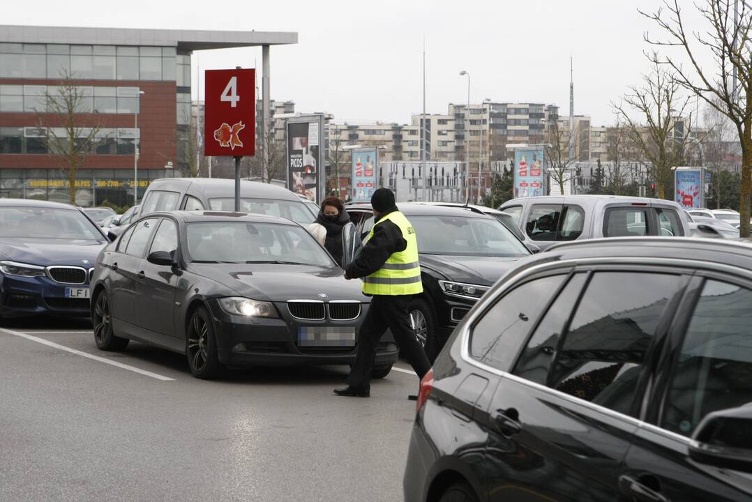 Uostamiestyje prie prekybos centrų – kova dėl vietų: ribojimai beprasmiai?