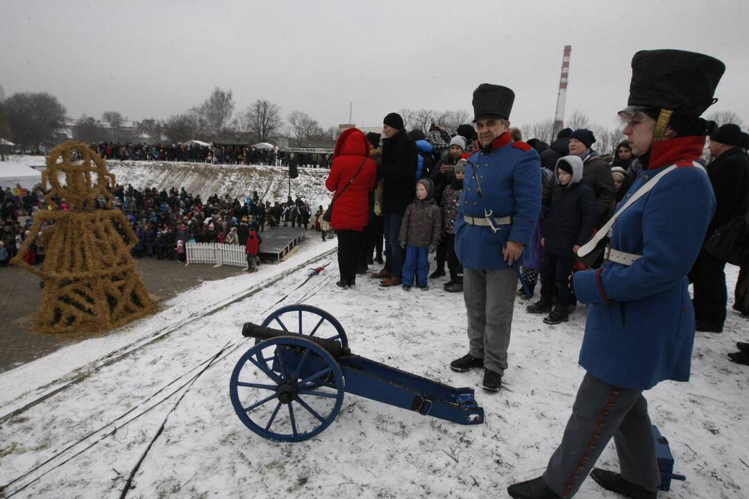 Klaipėdiečiai nenusižengė tradicijoms: per Užgavėnes išdykavo ir sudegino Morę