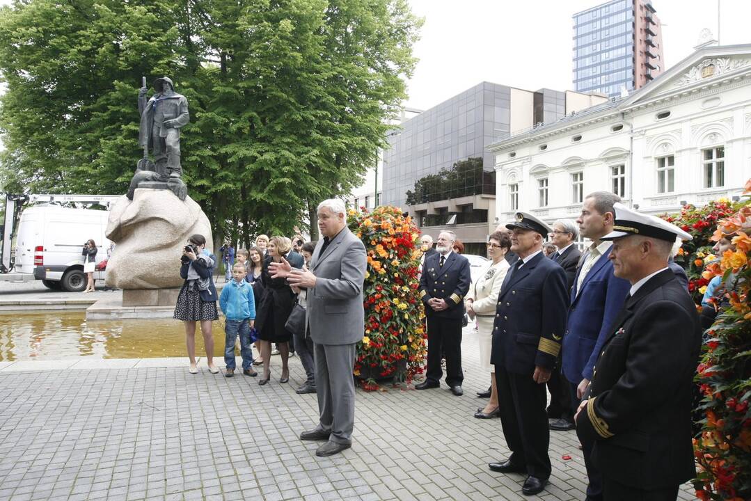 Lietuvos aukštosios jūreivystės mokyklos diplomų įteikimo šventė