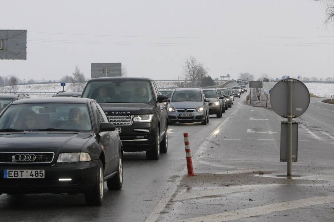 Automobilių eilės į Palangą