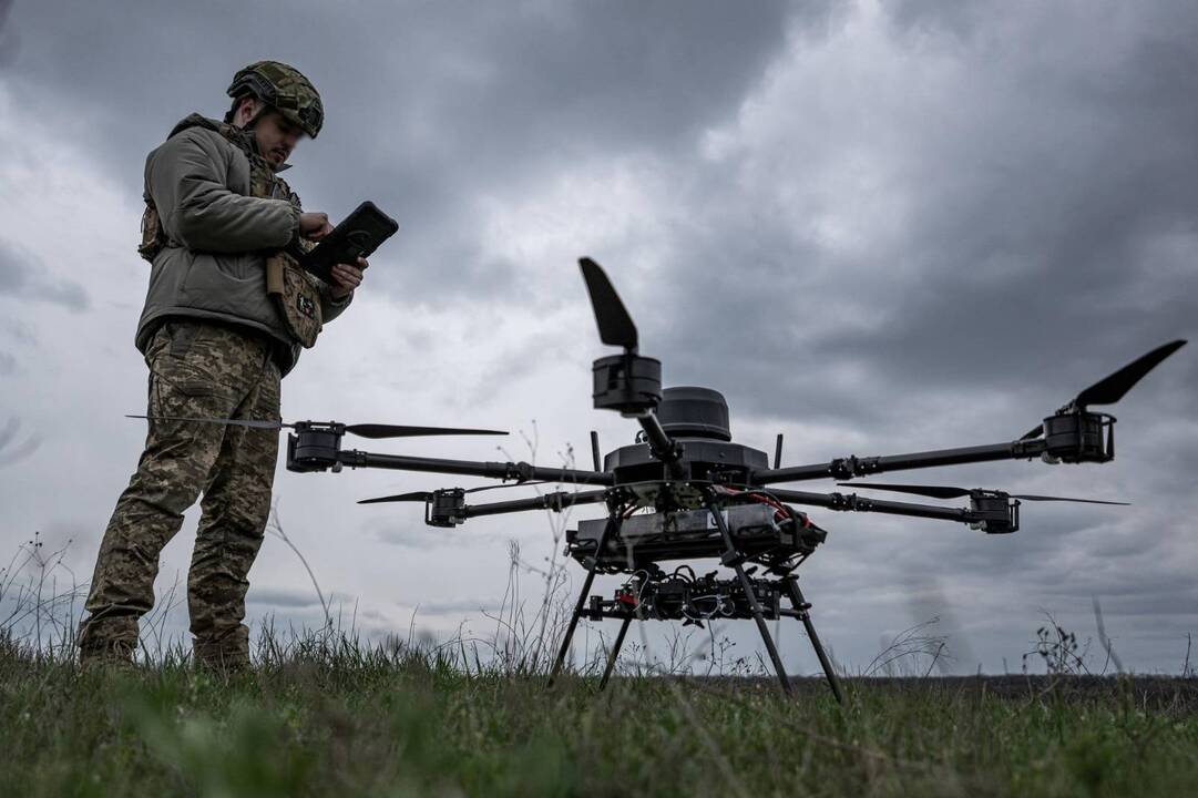 Analitikai: Ukrainos dronų atakos Rusijoje keičia karybos taisykles