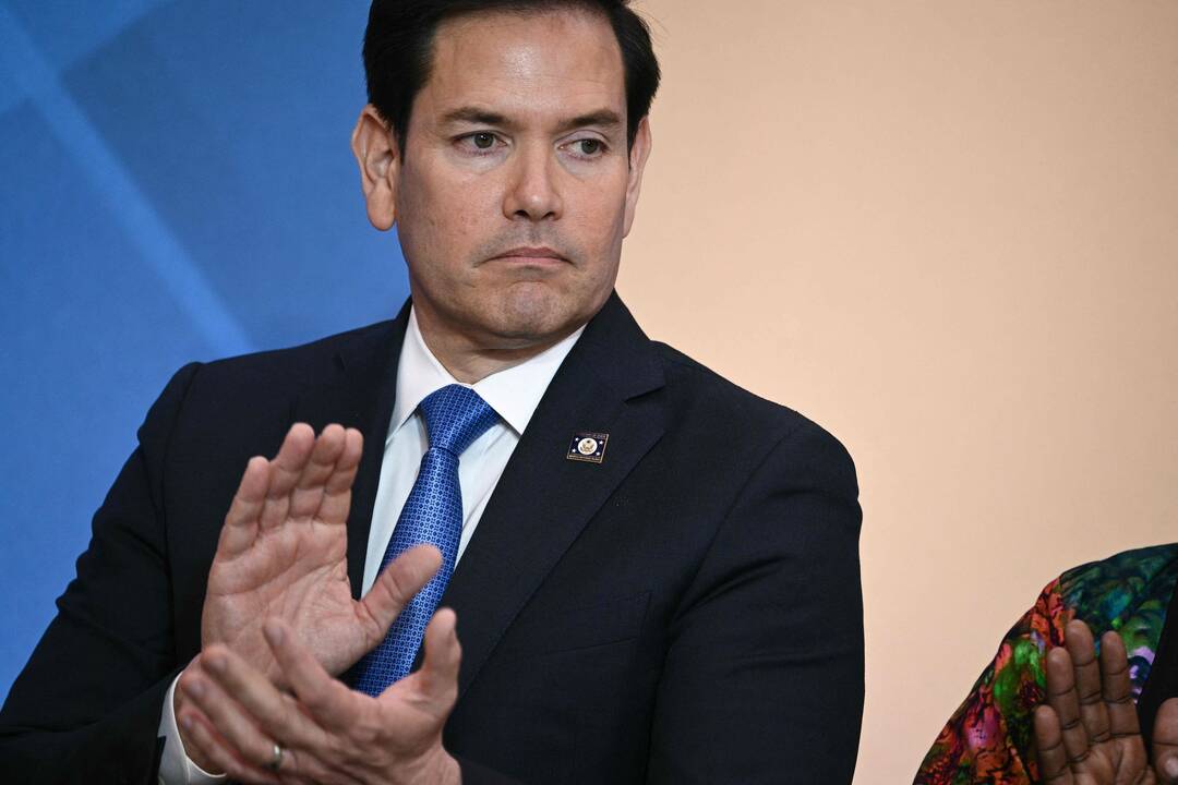 Didėjant transatlantinei įtampai Rubio vyksta į Europą
