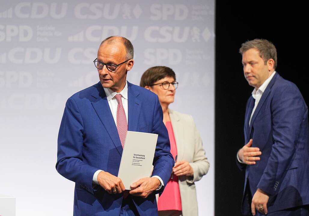 Vokietijos konservatoriai ir socialdemokratai pasirašė koalicijos sutartį