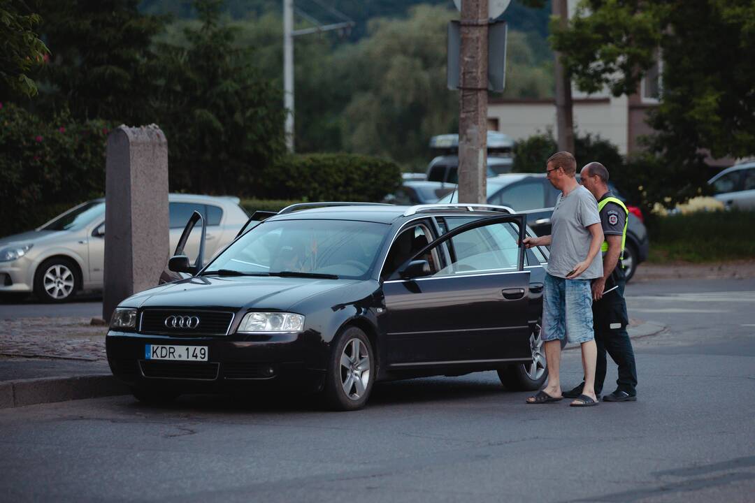 Kaune vyko reidas: policija tikrino vairuotojų blaivumą