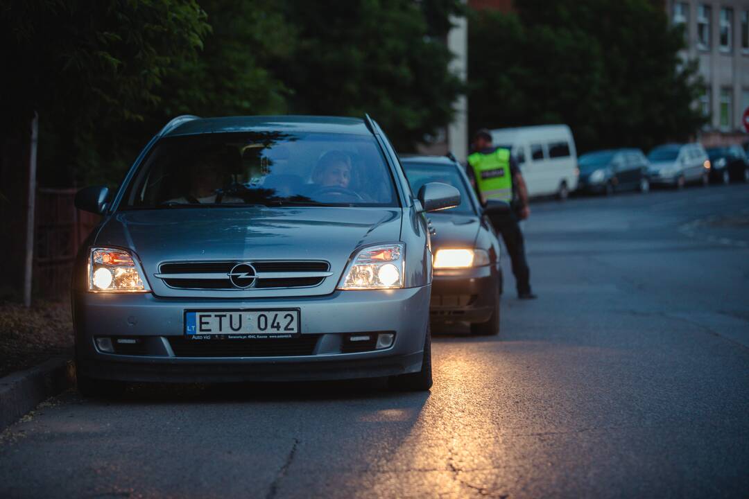 Kaune vyko reidas: policija tikrino vairuotojų blaivumą