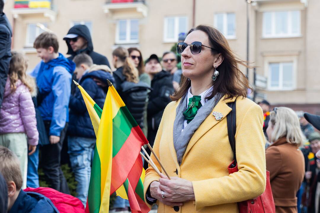 Eisena „Nepriklausomybės atkūrimo kelias“