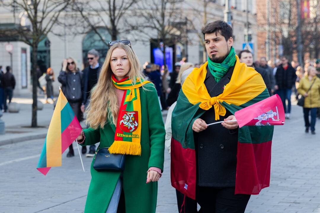 Eisena „Nepriklausomybės atkūrimo kelias“