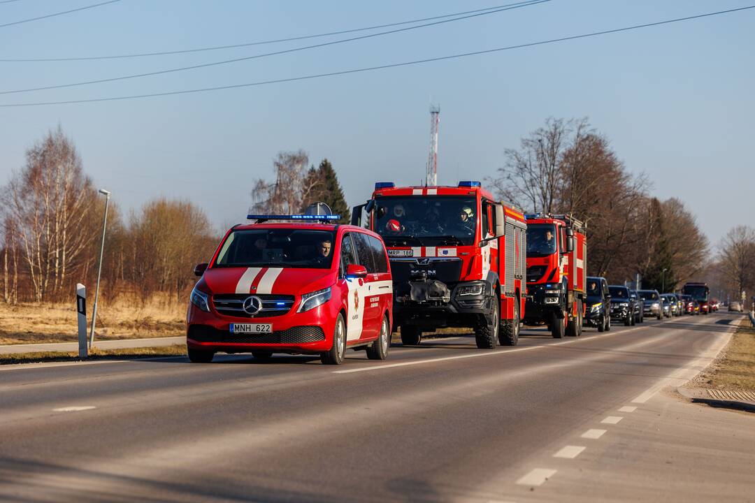 Gaisre žuvusio ugniagesio Rolando Venslauskio laidotuvės