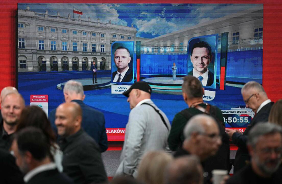 Apklausos rodo, kas pirmauja Lenkijos prezidento rinkimuose