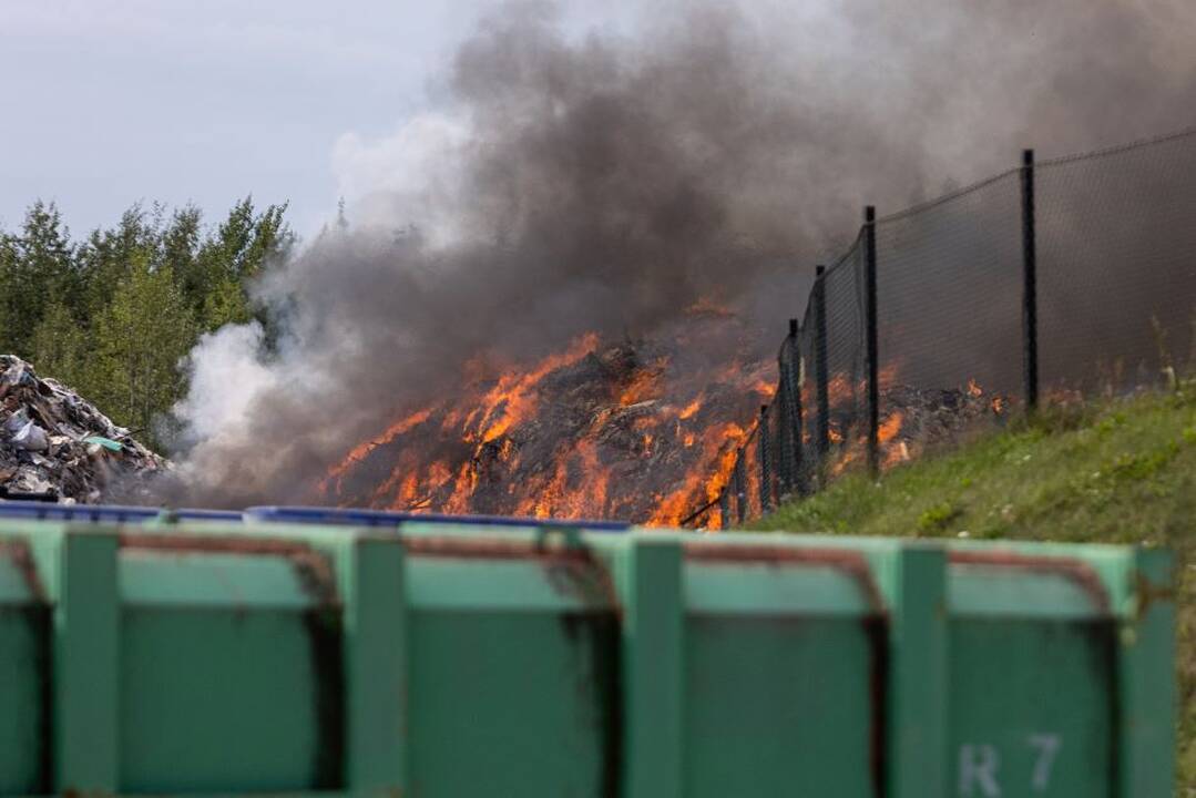 Atidaromas po gaisro atstatytas „Ecoservice“ rūšiavimo centras