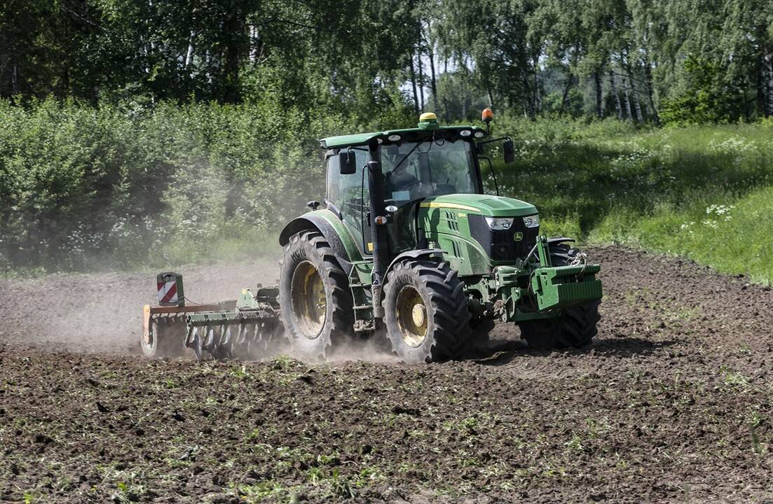 Ūkininkams leista lengviau įsigyti valstybinę žemę