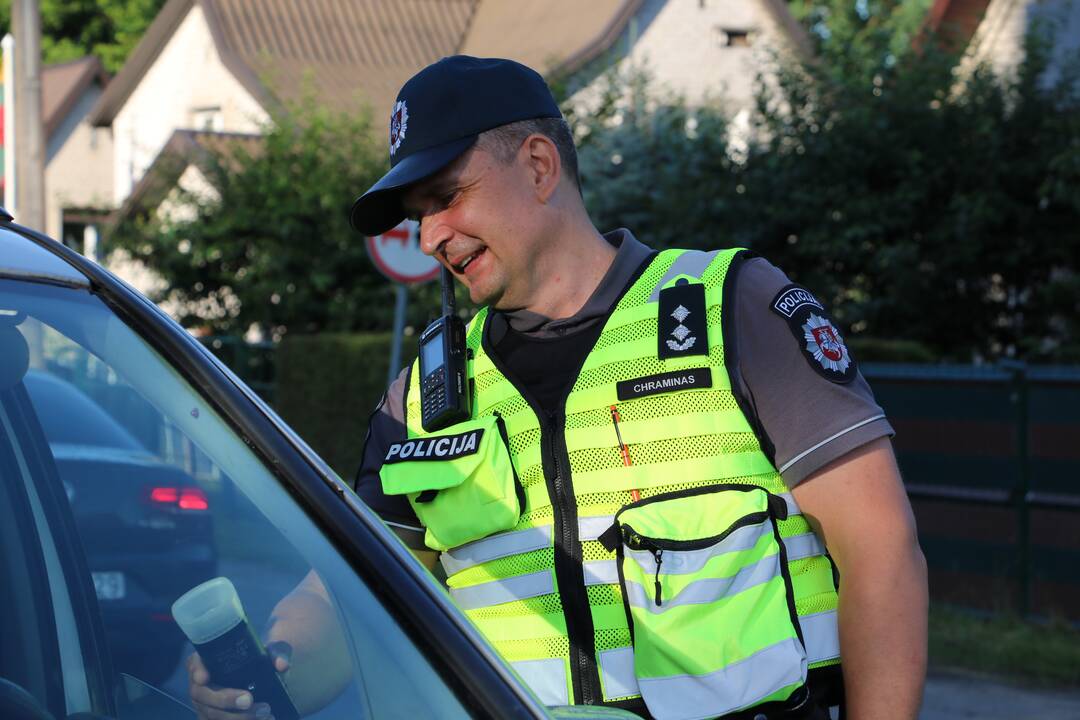 Akimirkos iš reido.