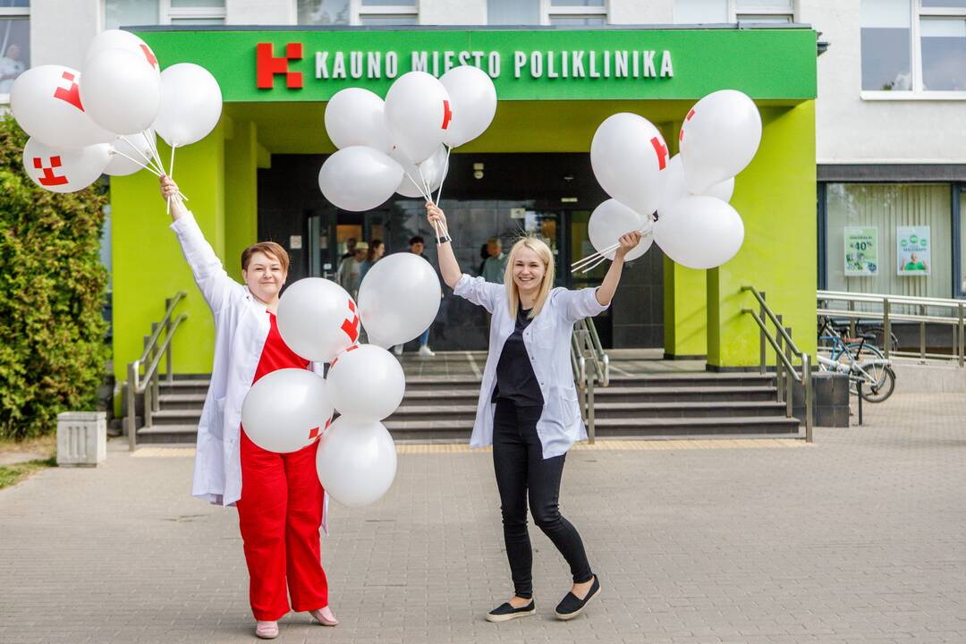 Vaikų gynimo dienos proga - Kauno miesto poliklinikos medikų sveikinimai
