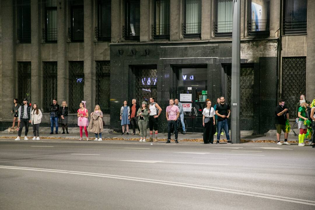 Kopimas į Parodos kalną Fluxus stiliumi