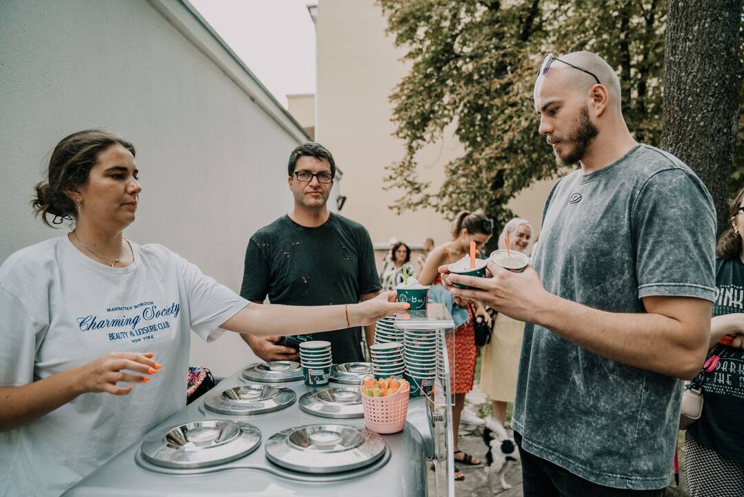 Kauno bienalės ambasadoriaus Viktoro Diawaros „Afrodelic“ koncertas, parodų atidarymas