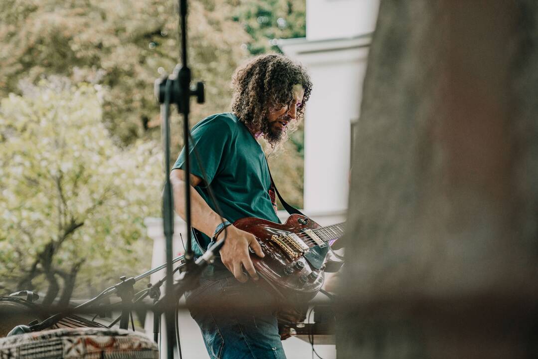 Kauno bienalės ambasadoriaus Viktoro Diawaros „Afrodelic“ koncertas, parodų atidarymas