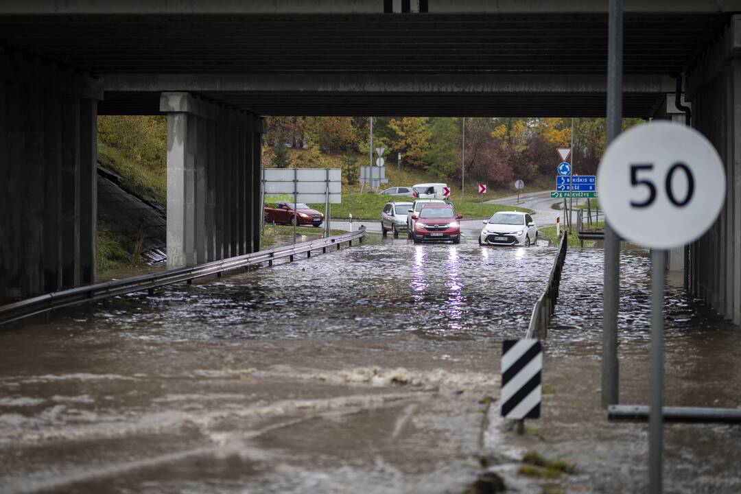 Potvynis po Avižienių viaduku