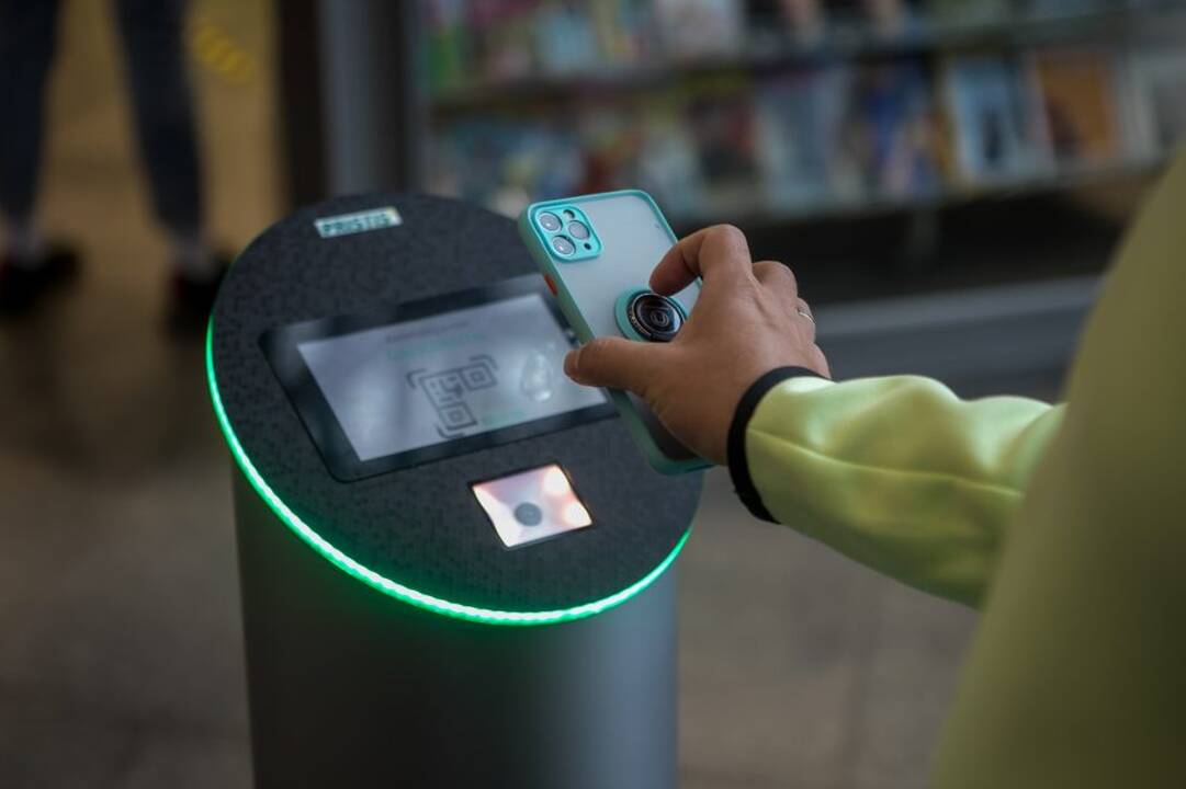 Aštuoniolikmetė į prekybos centrą patekti bandė su dvigubai vyresnės moters galimybių pasu