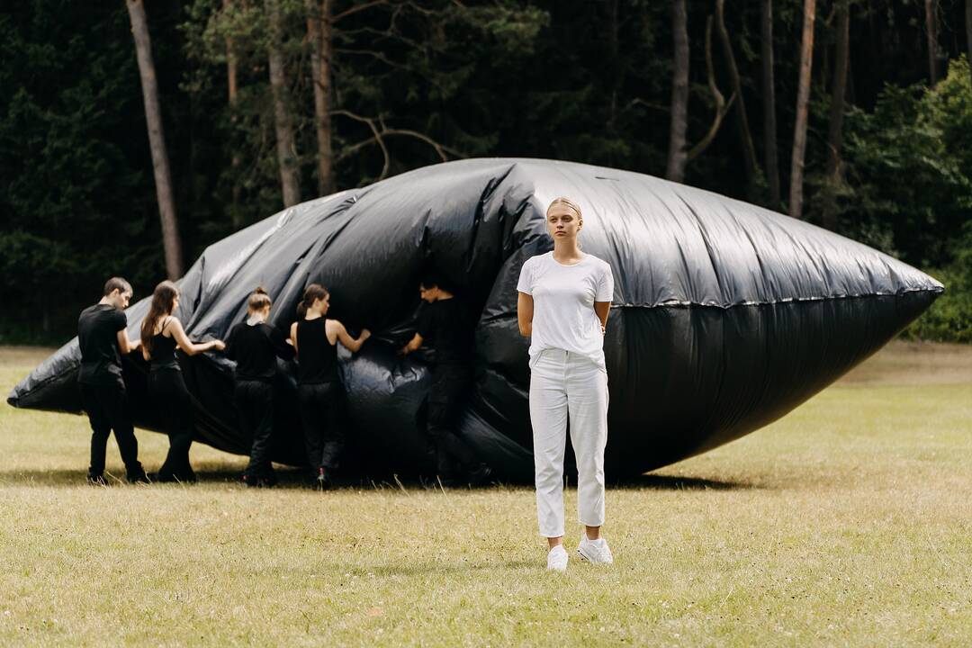 Impulsas: performanso „Wreck“ atlikėjai inspiravo žiūrovus kurti savas interpretacijas.