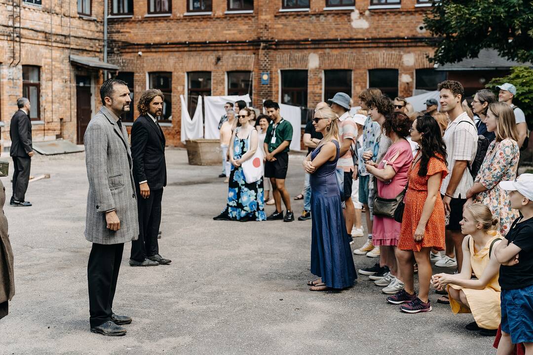 Judesyje: „Fugit“ neleido žiūrovui likti pasyviu stebėtoju.