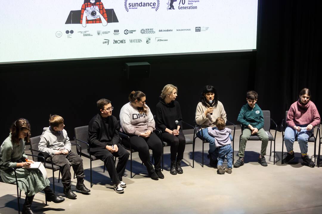 Dokumentinio filmo „Mėlyna kaip apelsinas žemė“ herojų konferencija