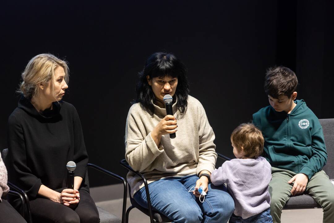 Dokumentinio filmo „Mėlyna kaip apelsinas žemė“ herojų konferencija