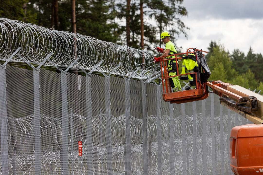 Švenčionių rajone vykdomo fizinio barjero statybos