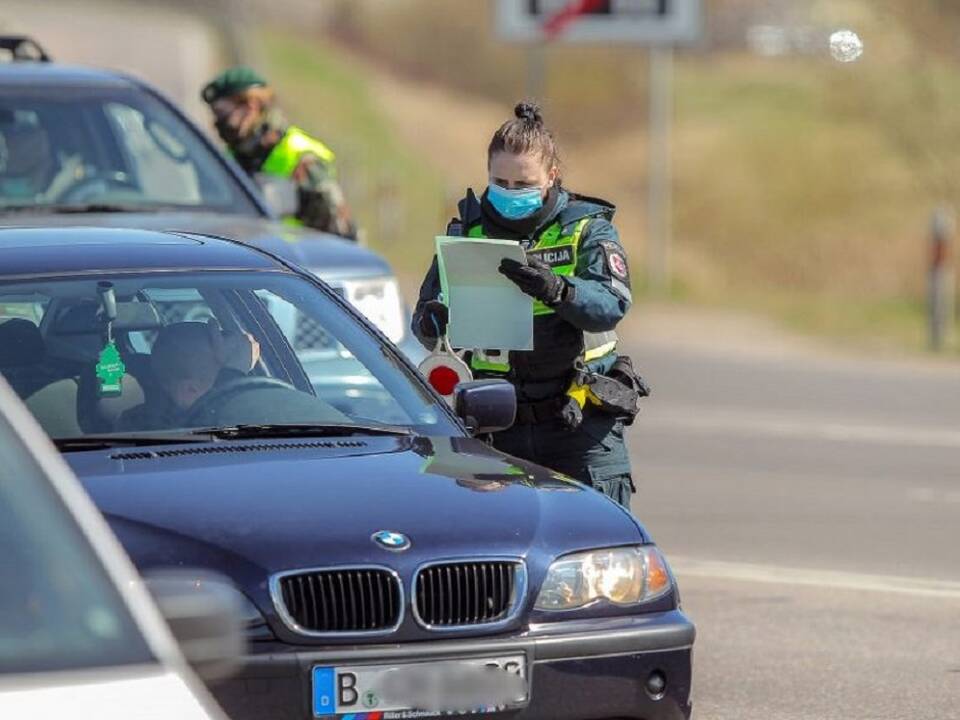 Europa nesutaria dėl KET pažeidimų: lietuvis, praradęs teises svetur, Lietuvoje gali vairuoti toliau