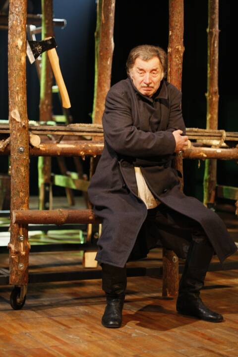 Kelias: „Teatras sužavėjo mane mokykloje, iki šiol džiaugiuosi ir didžiuojuosi savo pasirinkimu“, – tikina Nacionalinio Kauno dramos teatro aktorius A. Pintukas. 