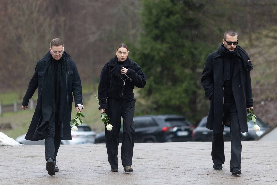 Atsisveikinimas su A. Jagelavičiūte