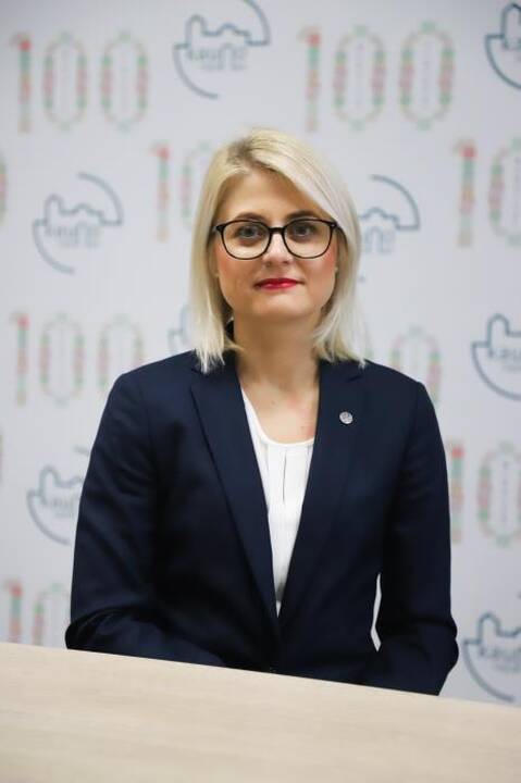 Problema: įrengus geriamojo vandens tiekimo ir nuotekų surinkimo infrastruktūrą, gyventojai turi galimybę prisijungti prie tinklų, tačiau dalis jų tuo nepasinaudoja.