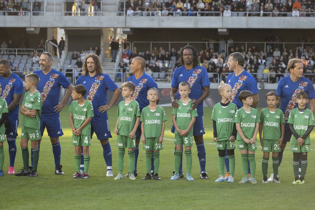 Kauno S. Dariaus ir S. Girėno stadione įvyko Lietuvos ir FIFA futbolo legendų rungtynės