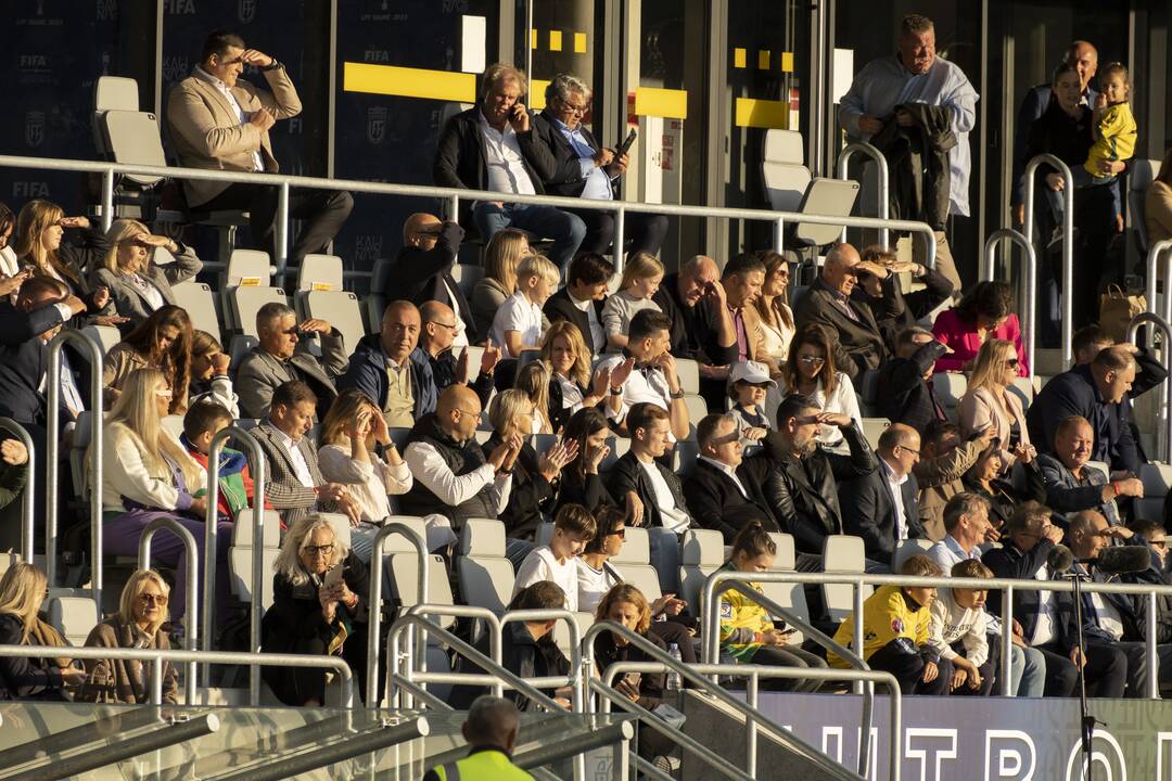 Kauno S. Dariaus ir S. Girėno stadione įvyko Lietuvos ir FIFA futbolo legendų rungtynės