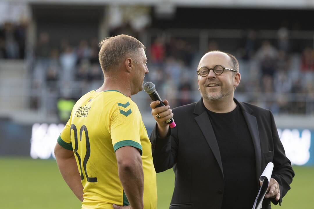 Kauno S. Dariaus ir S. Girėno stadione įvyko Lietuvos ir FIFA futbolo legendų rungtynės