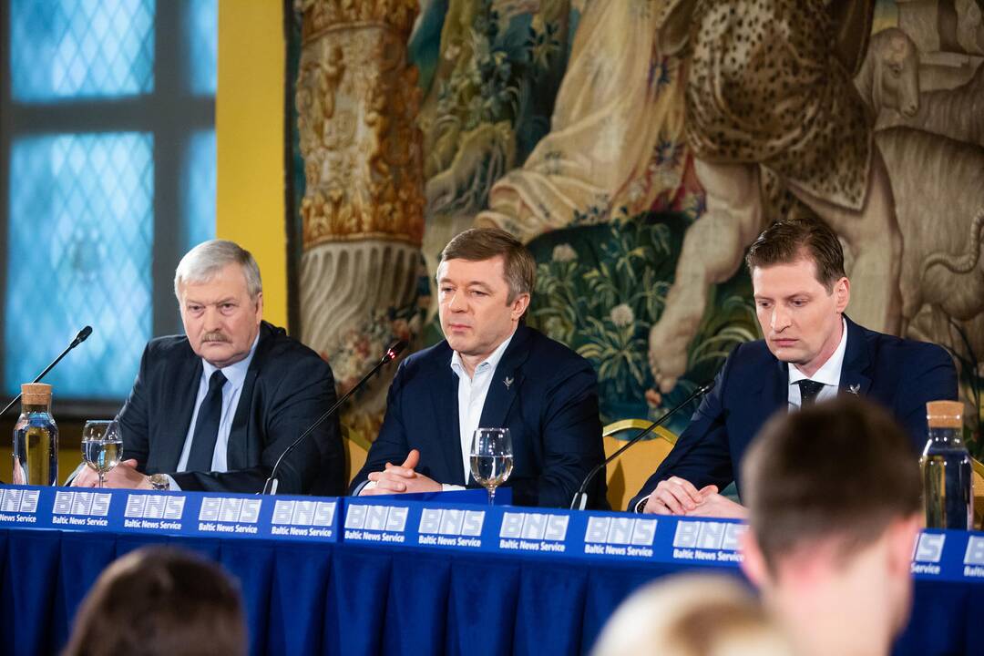 Partijų spaudos konferencijos