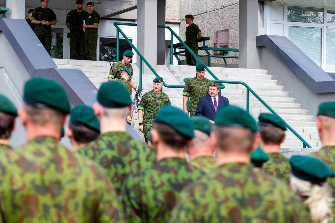 Sausumos pajėgų vado pareigų perdavimo ceremonija