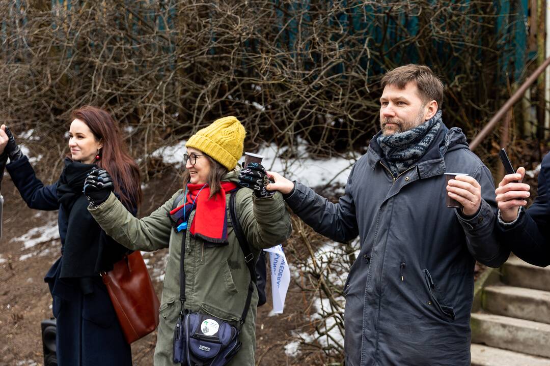 Piketas prie koncerno „Achemos grupė“ būstinės Vilniuje