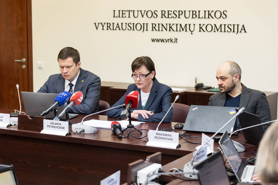 VRK įpareigota persvarstyti sprendimą dėl Žaliųjų partijos politikų pašalinimo iš rinkimų