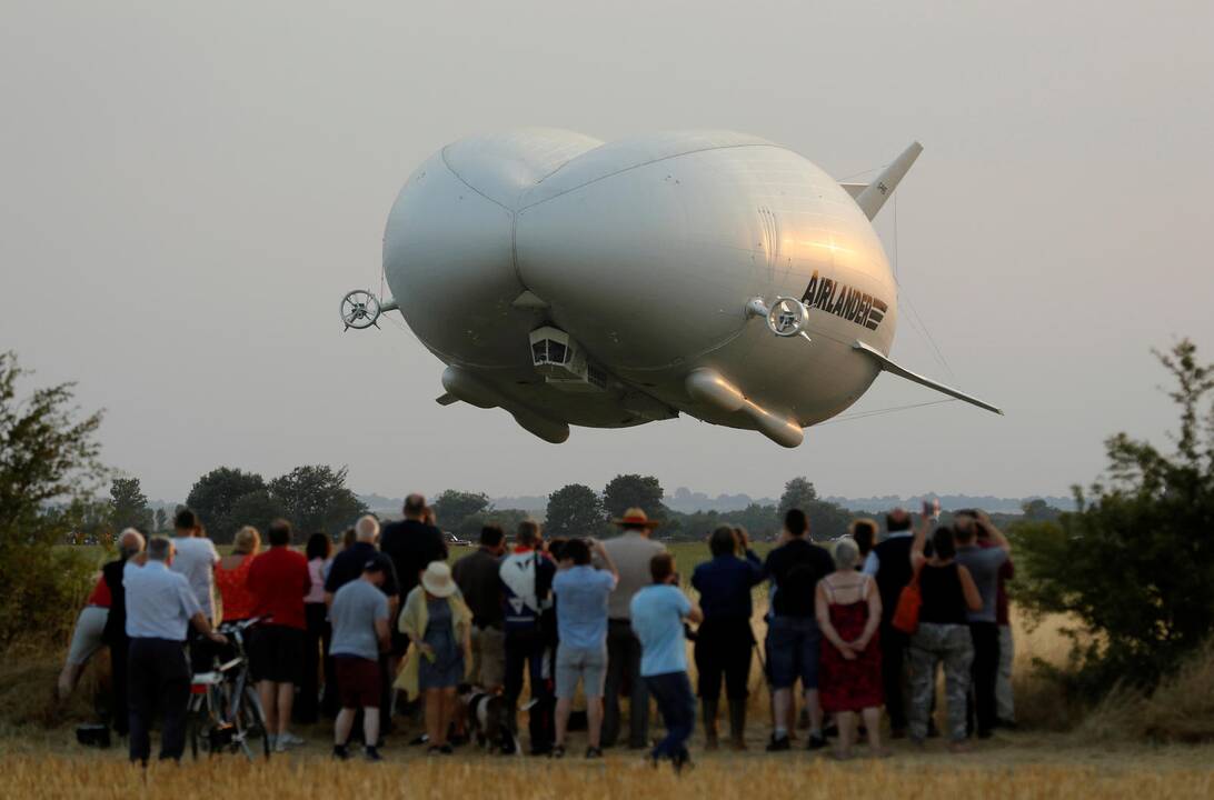 Didžiausias pasaulyje orlaivis „Airlander 10“