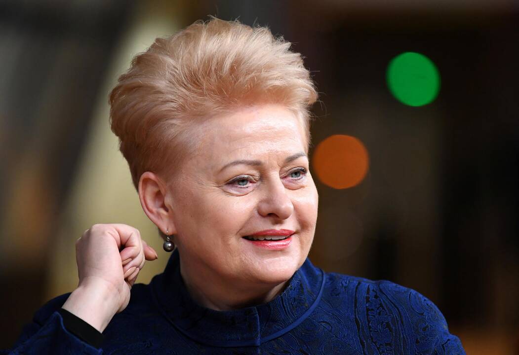 Apklausos: piliečiai labiausiai pasitiki prezidente D. Grybauskaite