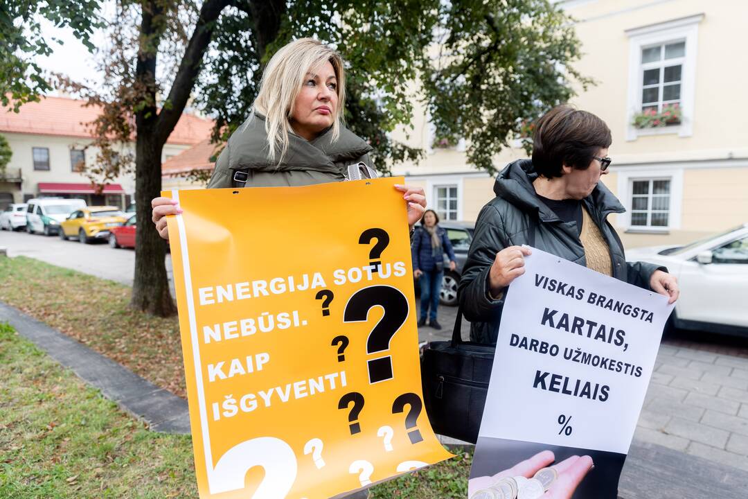 Dėstytojų protestas dėl mažų algų