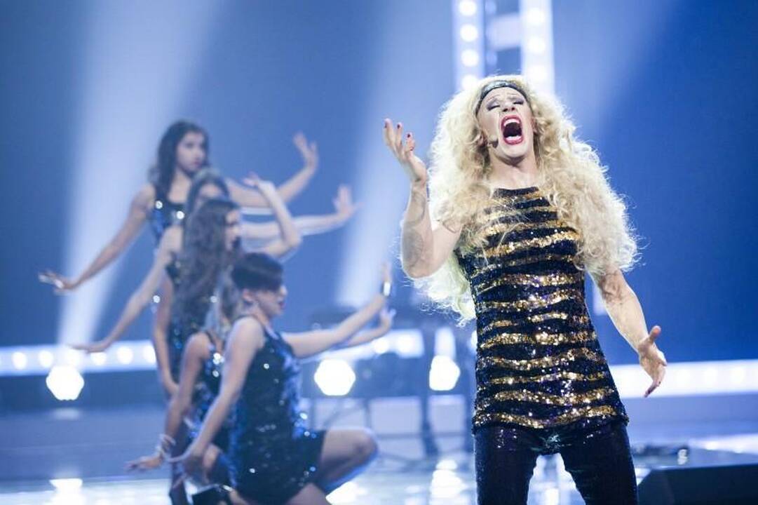 „Auksiniame balse“ skambėjo disko muzikos ritmai