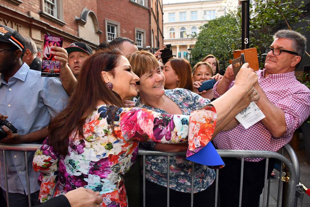 1957 m. gimė dainininkė Gloria Estefan