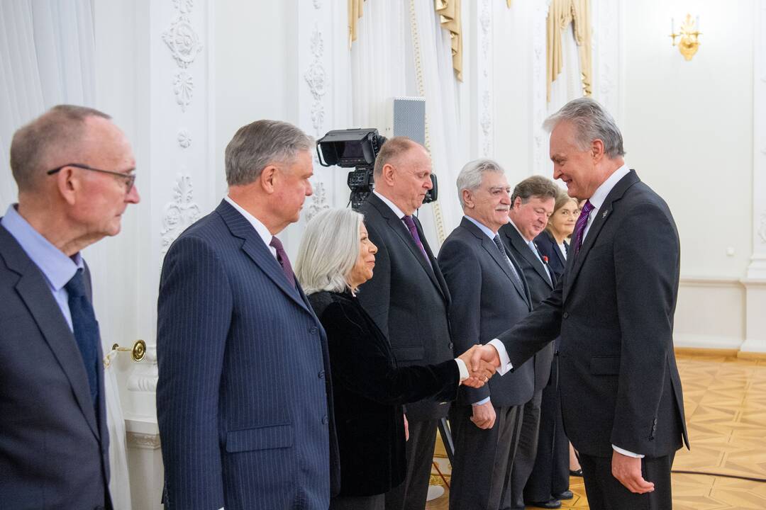 Prezidentas susitiko su užsienio ambasadoriais