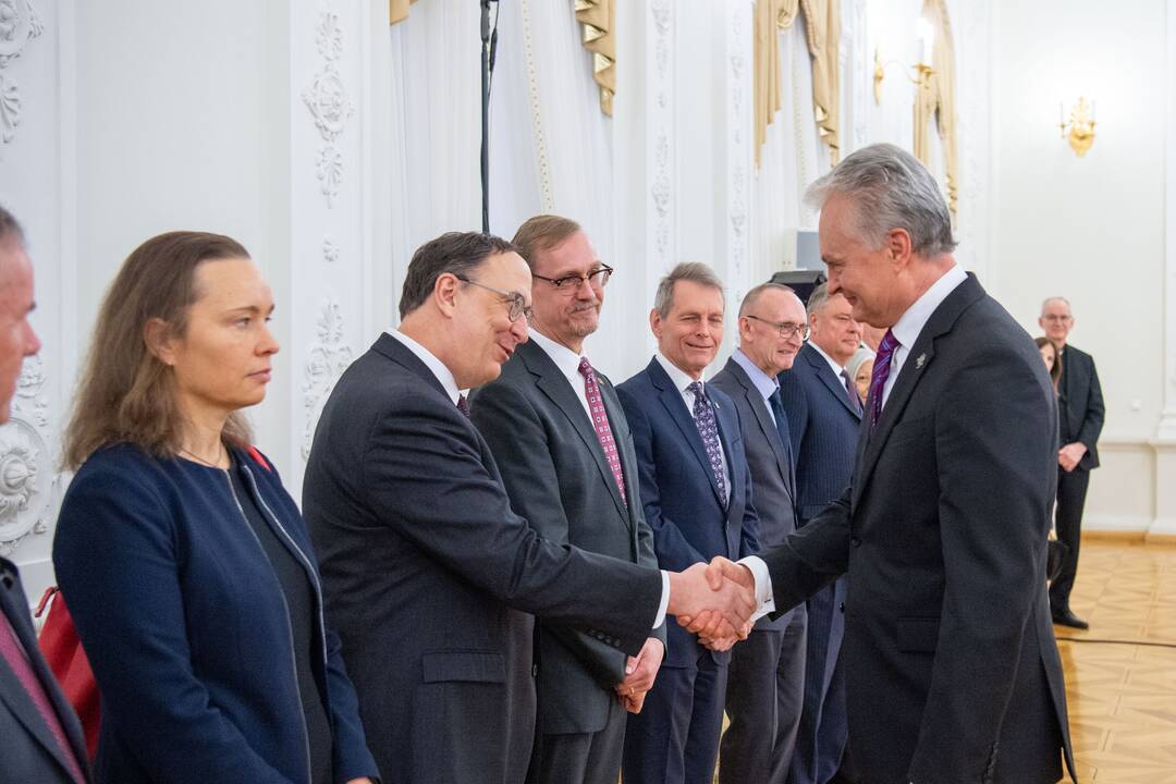 Prezidentas susitiko su užsienio ambasadoriais