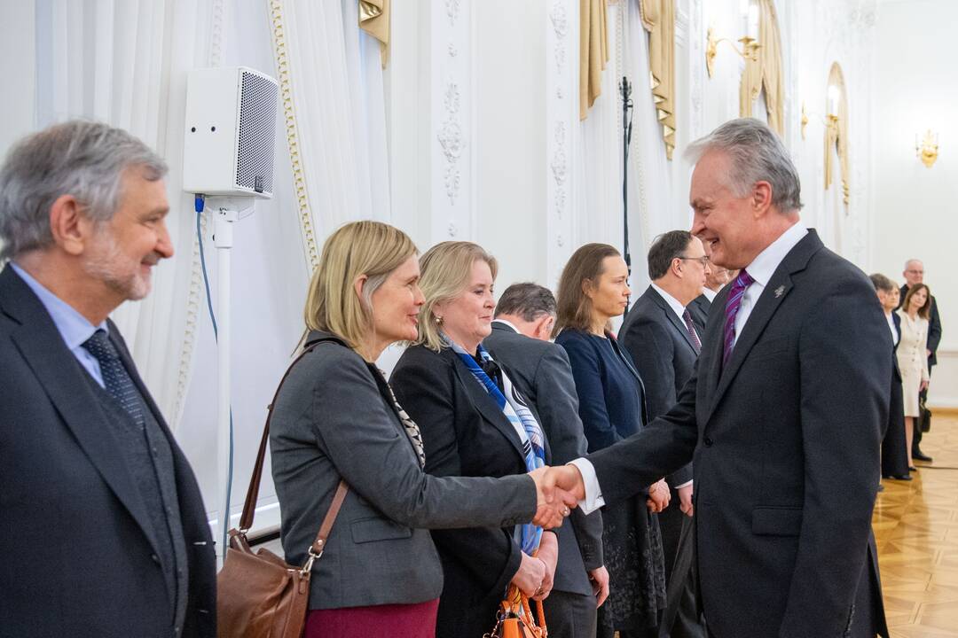 Prezidentas susitiko su užsienio ambasadoriais