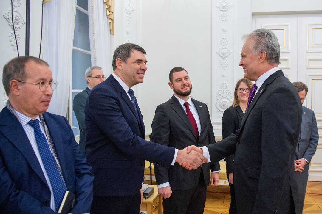 Prezidentas susitiko su užsienio ambasadoriais