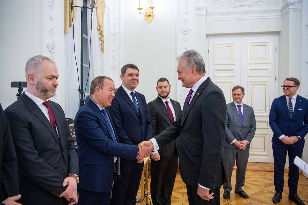 Prezidentas susitiko su užsienio ambasadoriais