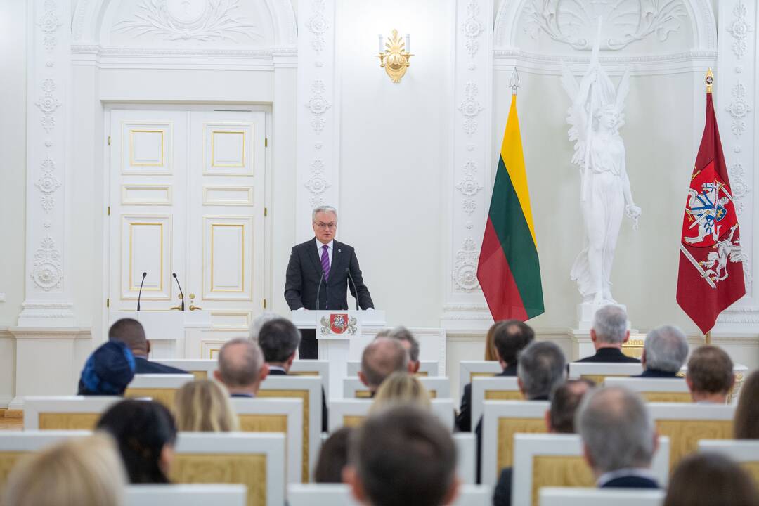 Prezidentas susitiko su užsienio ambasadoriais